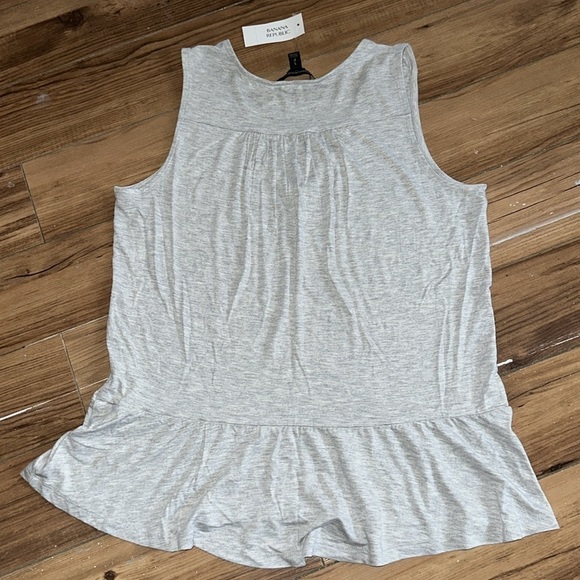 NWT Banana  Republic Tank - Picture 4 of 4